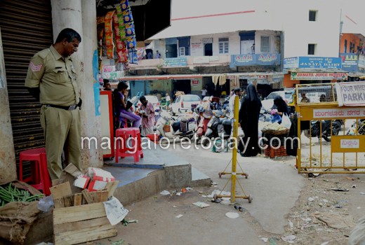 Man found dead near Central Market 1